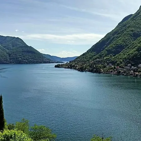 Magnolia Center Free Parking